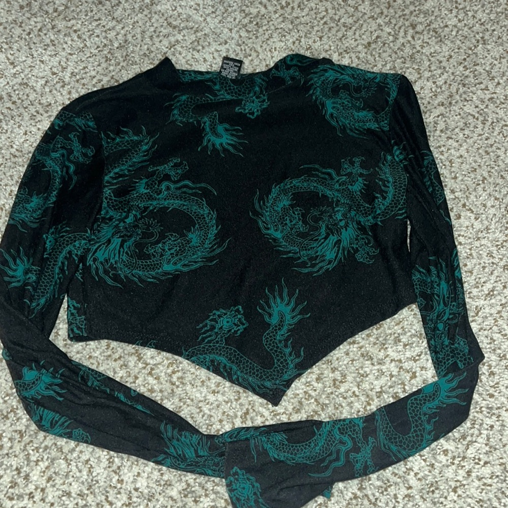 long sleeve dragon crop top. size xs